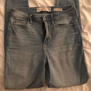 Hollister Jeans High Rise Super Skinny